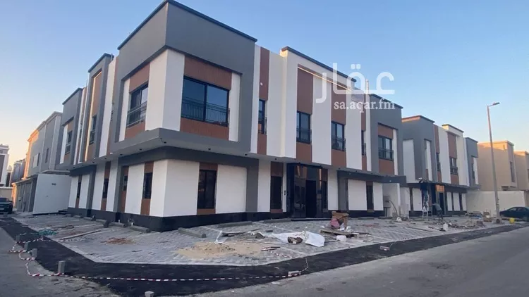 عمارة للبيع في شارع 22ج, حي الراكة الشمالية, مدينة الدمام, المنطقة الشرقية صورة 2