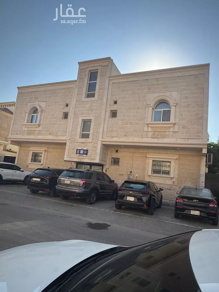 عمارة للبيع في شارع ابو ريمه, حي الصفاء, مدينة الدمام, المنطقة الشرقية صورة 2