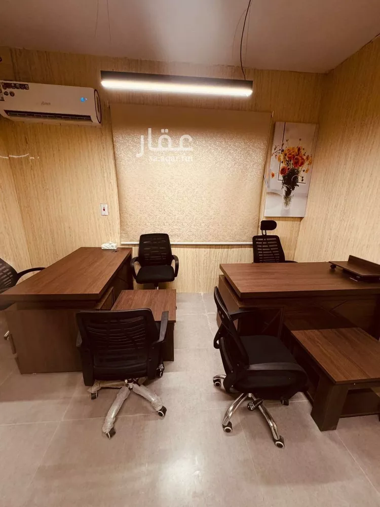 مكتب تجاري للإيجار في شارع حفصة بنت عمر, حي الروضة, مدينة الرياض, منطقة الرياض صورة 3