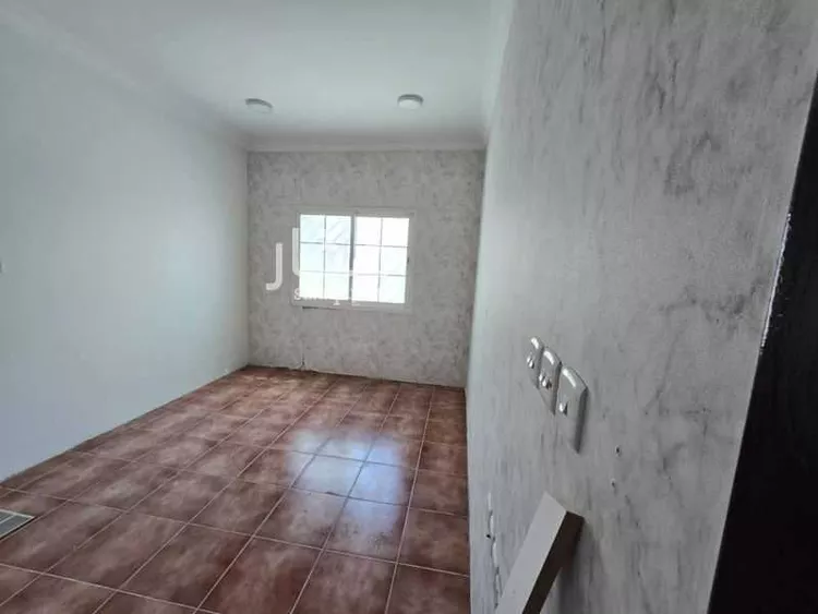 شقة للبيع في شارع الامير مقرن بن عبدالعزيز, حي المرسلات, مدينة الرياض, منطقة الرياض