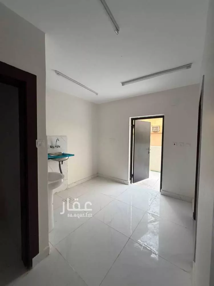 Building for Rent in Riyadh Umm Al Hamam Al Sharqi صورة 3