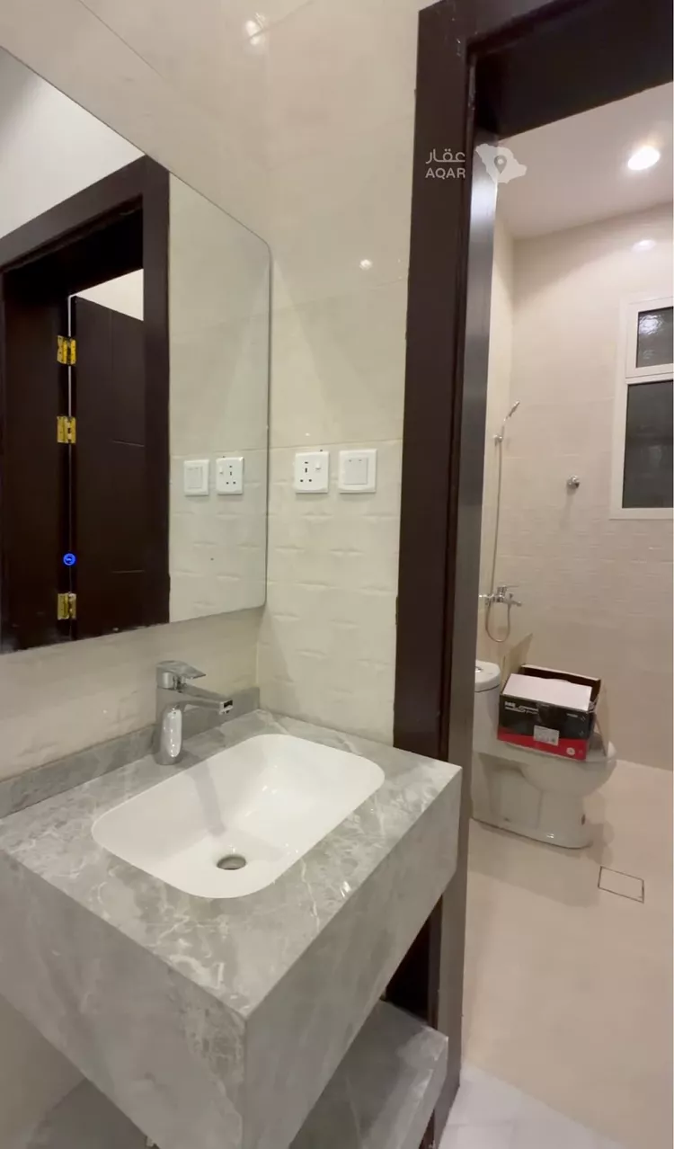 Floor for Rent in Riyadh Umm Al Hamam Al Gharbi 4
