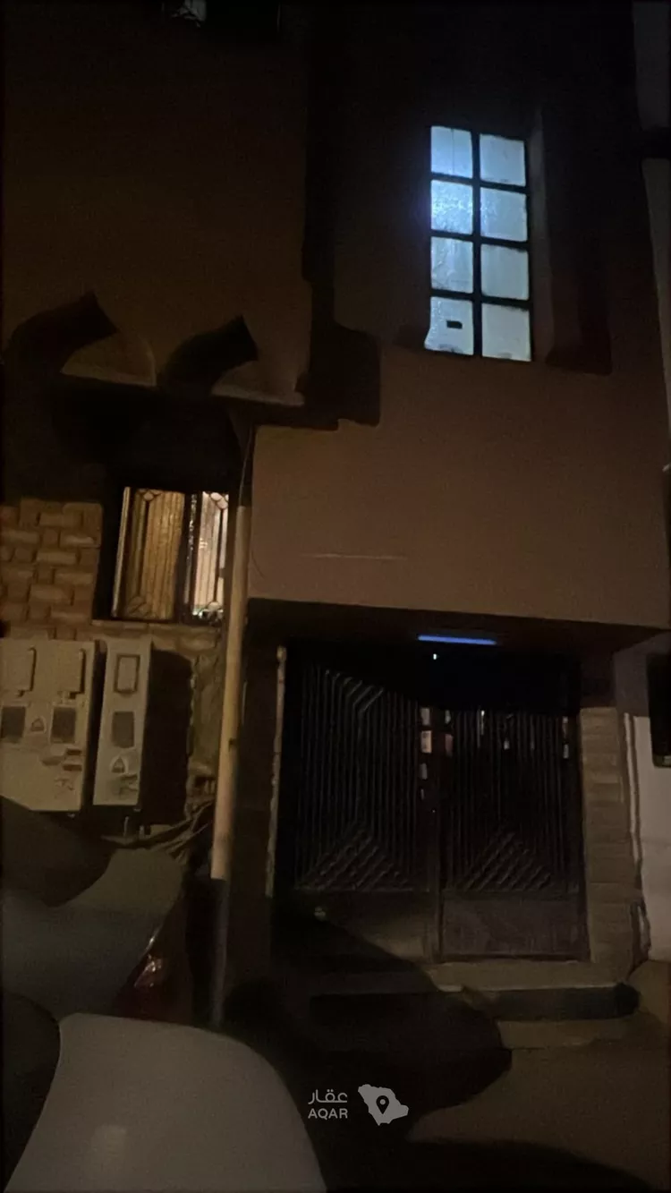 Building for Rent in Riyadh Umm Al Hamam Al Sharqi