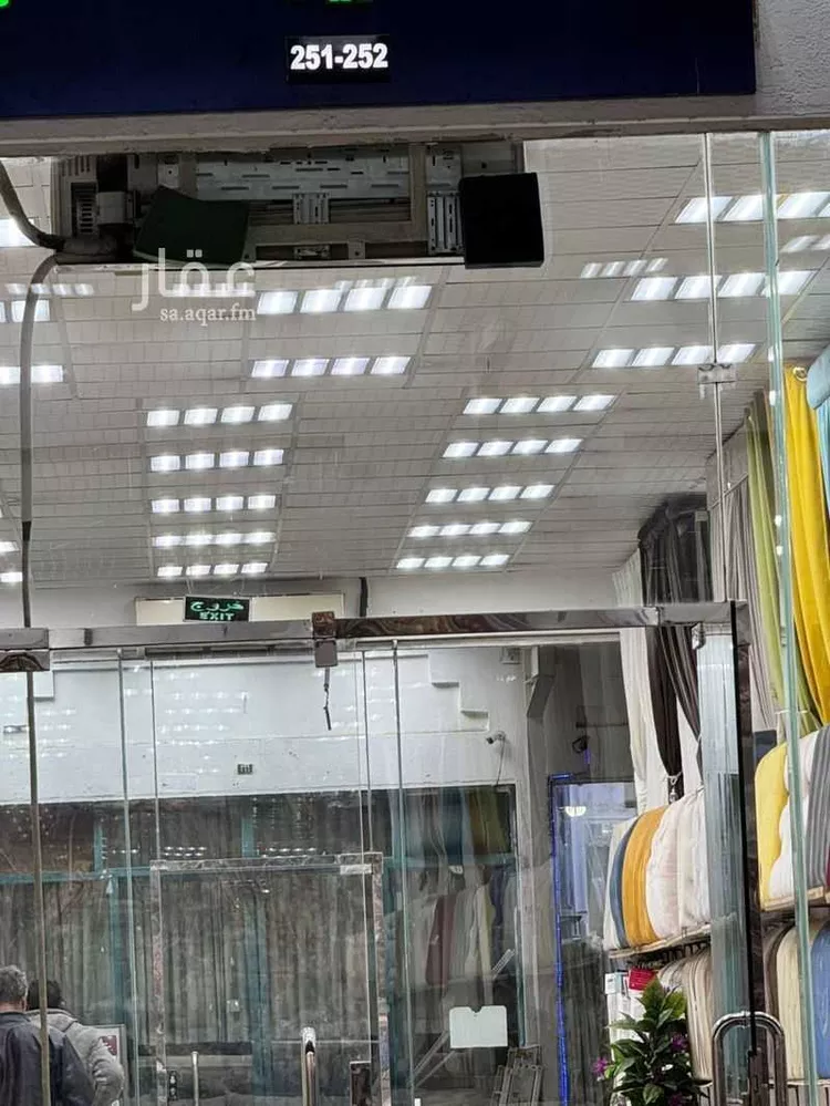 محل للبيع في شارع مزروع, حي منفوحة, مدينة الرياض, منطقة الرياض صورة 4
