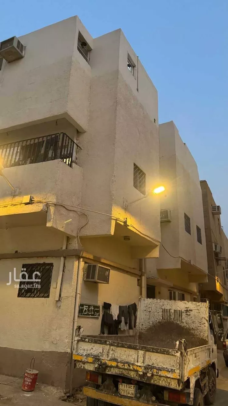 فيلا للبيع في شارع شجاع بن مفرج, حي أم الحمام الشرقي, مدينة الرياض, منطقة الرياض صورة 2