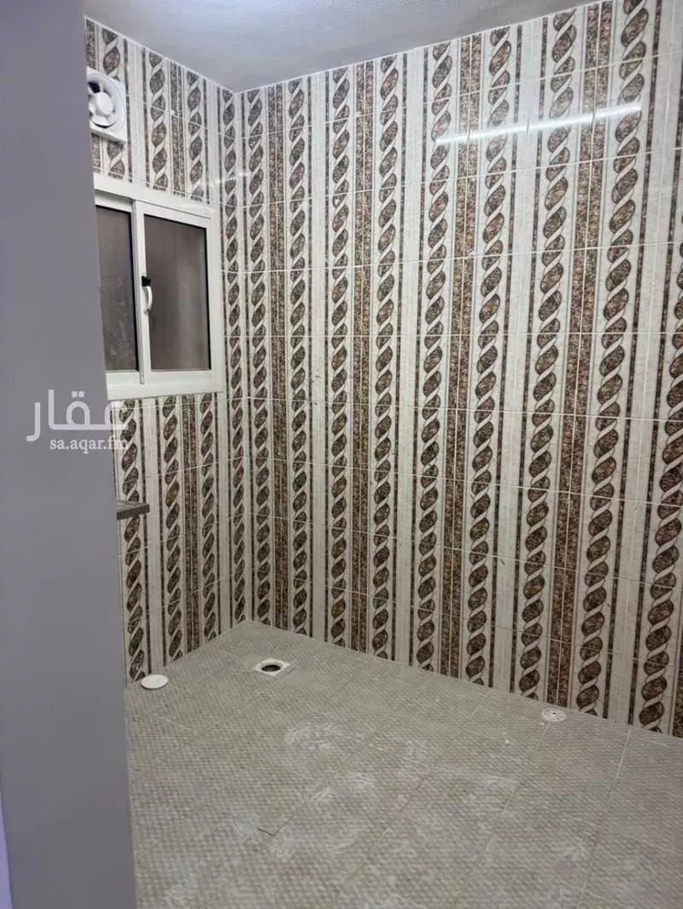 عمارة للبيع في شارع سليمان الطبراني, حي أم الحمام الغربي, مدينة الرياض, منطقة الرياض 8