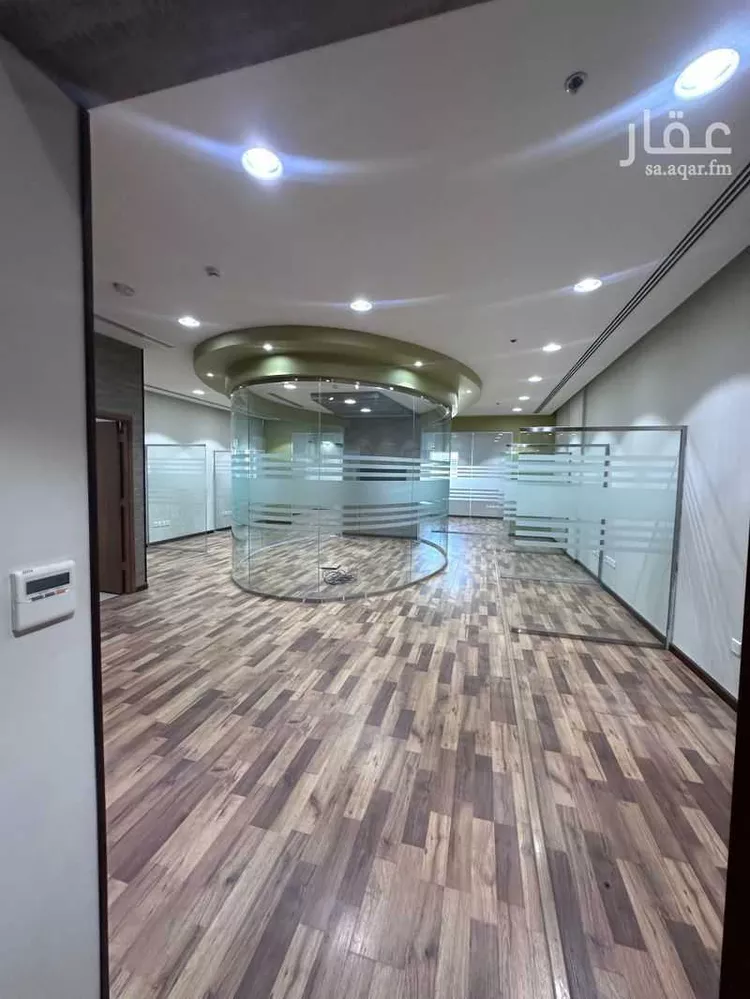 مكتب تجاري للإيجار في شارع الرصيفة, حي الملقا, مدينة الرياض, منطقة الرياض صورة 2