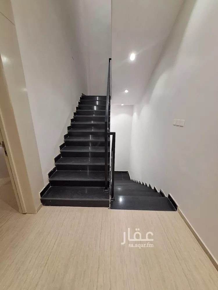 فيلا للبيع في حي الندوة, مدينة الرياض, منطقة الرياض صورة 3