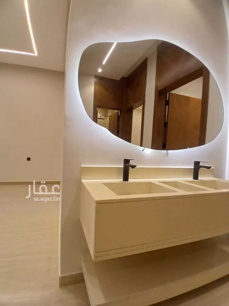 دور للبيع في شارع التوحيد, حي العوالي, مدينة الرياض, منطقة الرياض صورة 4