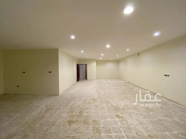 فيلا للبيع في شارع أبي بكر الكرخي, حي التعاون, مدينة الرياض, منطقة الرياض 9