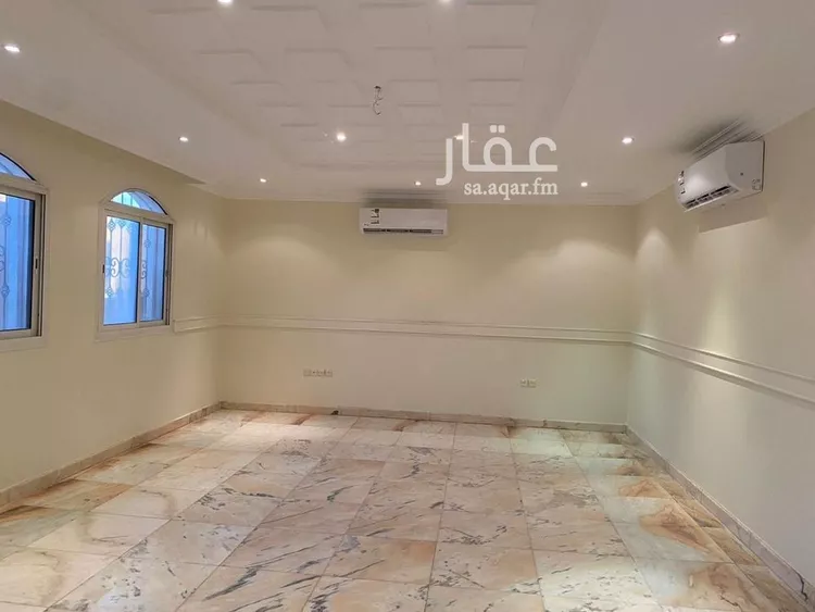 فيلا للبيع في شارع أبي بكر الكرخي, حي التعاون, مدينة الرياض, منطقة الرياض 18
