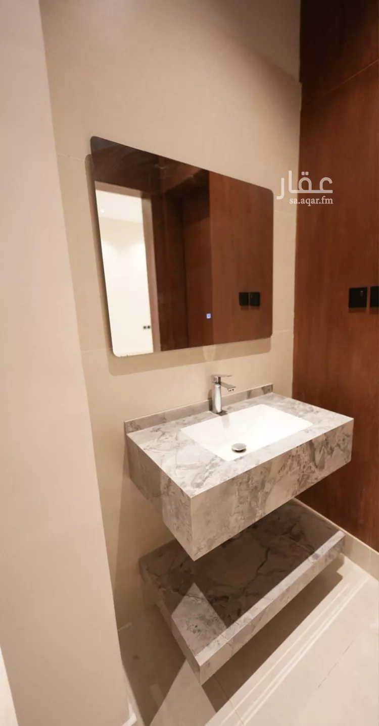 Floor for Sale in Riyadh Al Janadriyah 16