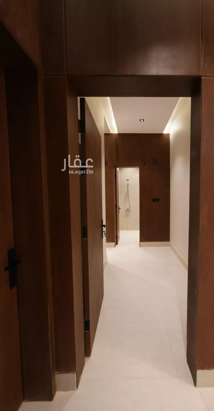 Floor for Sale in Riyadh Al Janadriyah 6