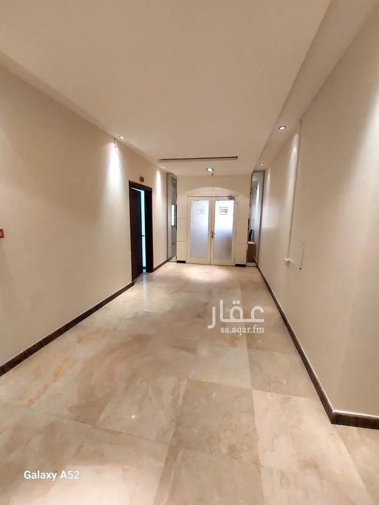 مكتب تجاري للإيجار في شارع الامير سعود ابن عبدالله ابن جلوي, حي العارض, مدينة الرياض, منطقة الرياض 14