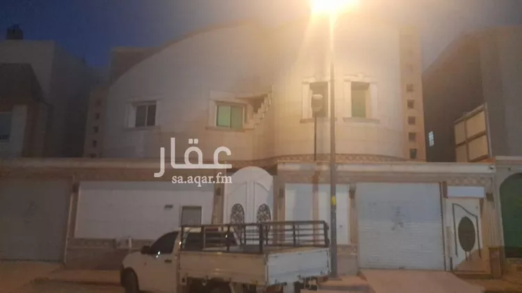 فيلا للإيجار في شارع الحريق, حي الملقا, مدينة الرياض, منطقة الرياض