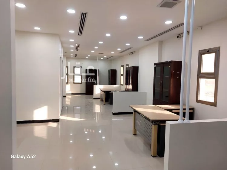 مكتب تجاري للإيجار في شارع الامير سعود ابن عبدالله ابن جلوي, حي العارض, مدينة الرياض, منطقة الرياض 18