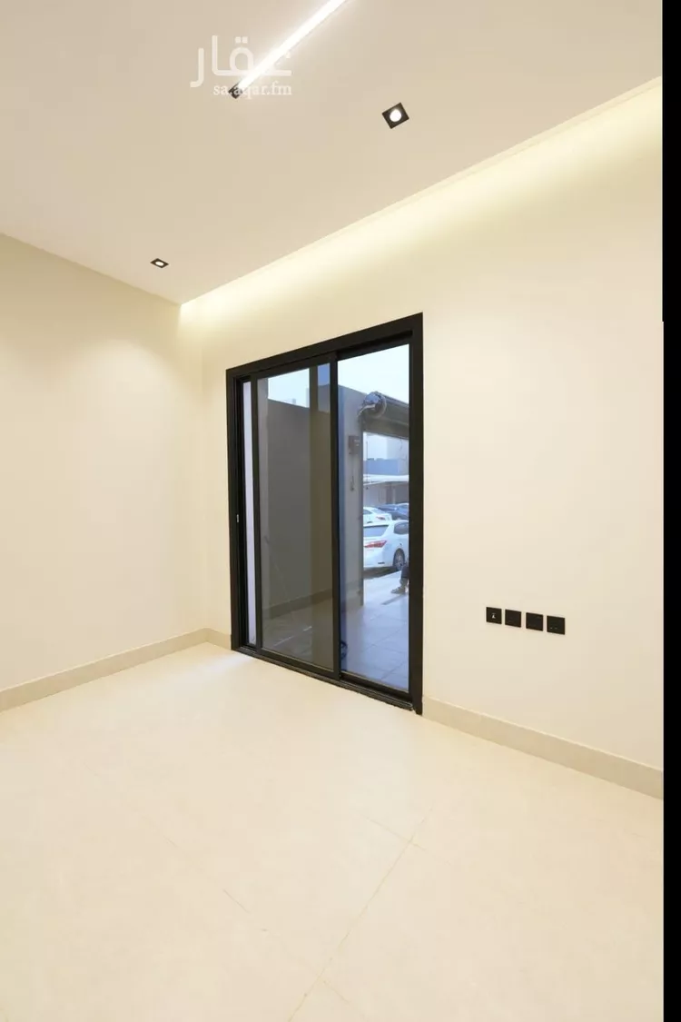 Floor for Sale in Riyadh Al Janadriyah 13