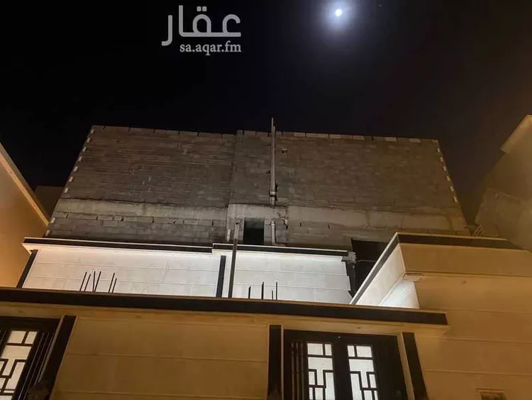 فيلا للبيع في شارع بسر بن الحضرمي ، حي المهدية ، الرياض ، منطقة الرياض