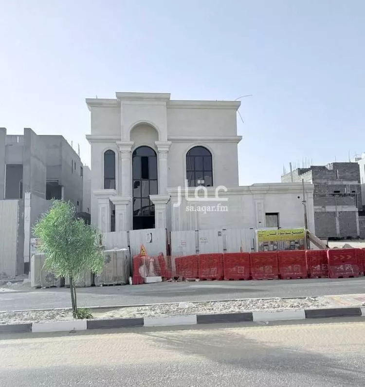 فيلا للبيع في شارع النهضة ، حي القرية الثانية ، الدمام ، الدمام