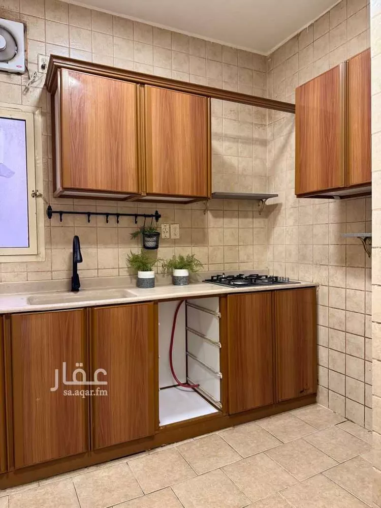 شقة للإيجار في شارع صفوى, حي الخبر الجنوبية, مدينة الخبر, المنطقة الشرقية صورة 4