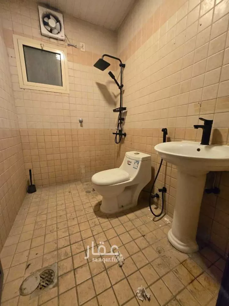 شقة للإيجار في شارع صفوى, حي الخبر الجنوبية, مدينة الخبر, المنطقة الشرقية صورة 5