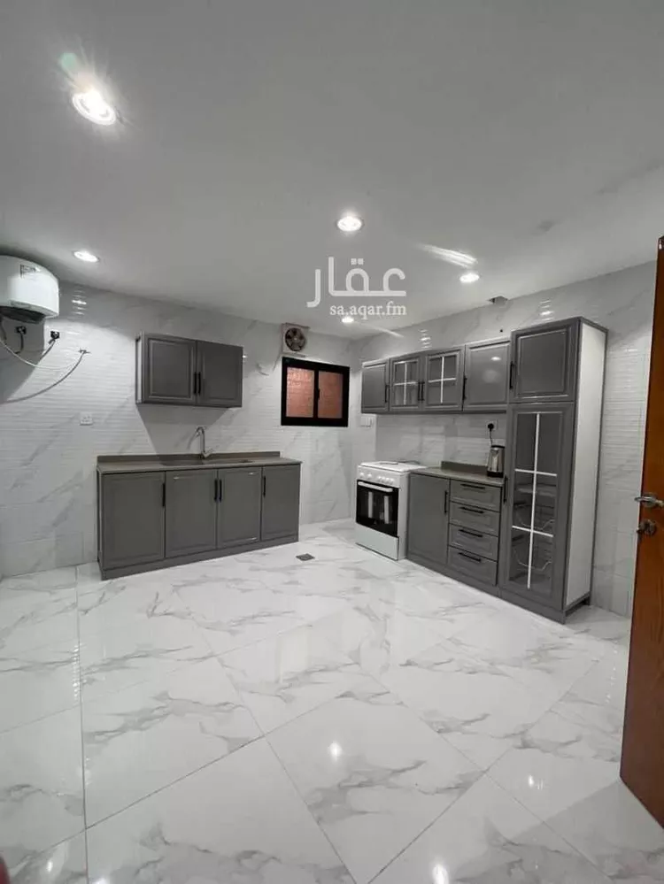 عمارة للإيجار في شارع رافع ابن عمرو ابن مجدع, حي الربيع, مدينة الباحة, منطقة الباحة صورة 4