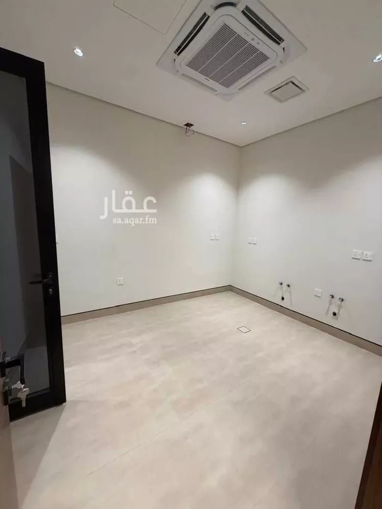 دور للبيع في شارع العينين, حي الورود, مدينة الرياض, منطقة الرياض صورة 4