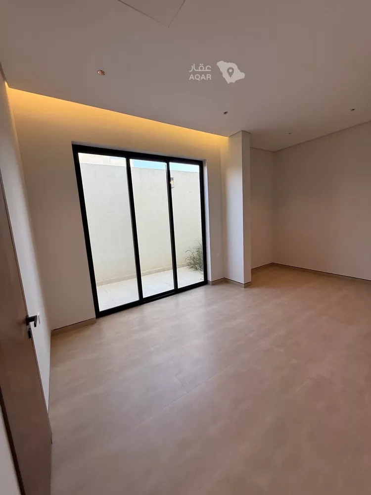 دور للبيع في شارع رقم 323, حي النرجس, مدينة الرياض, منطقة الرياض 7