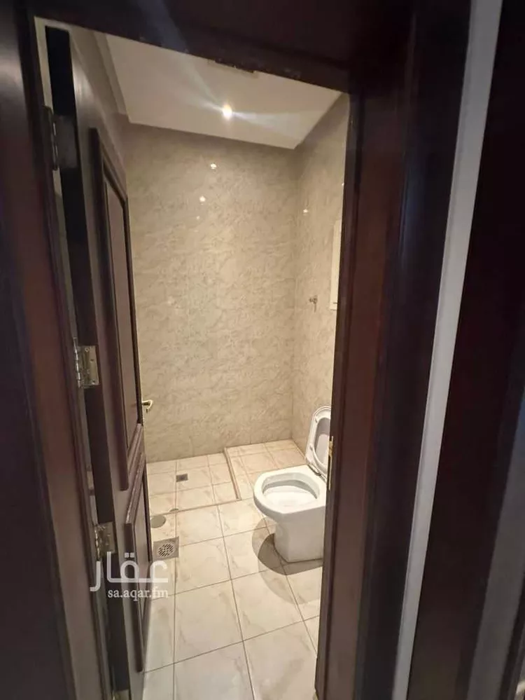 مكتب تجاري للإيجار في شارع انس بن مالك, حي الصحافة, مدينة الرياض, منطقة الرياض 7