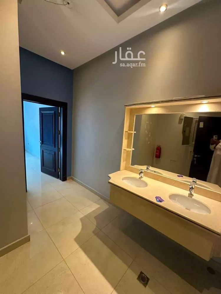 مكتب تجاري للإيجار في شارع انس بن مالك, حي الصحافة, مدينة الرياض, منطقة الرياض صورة 2