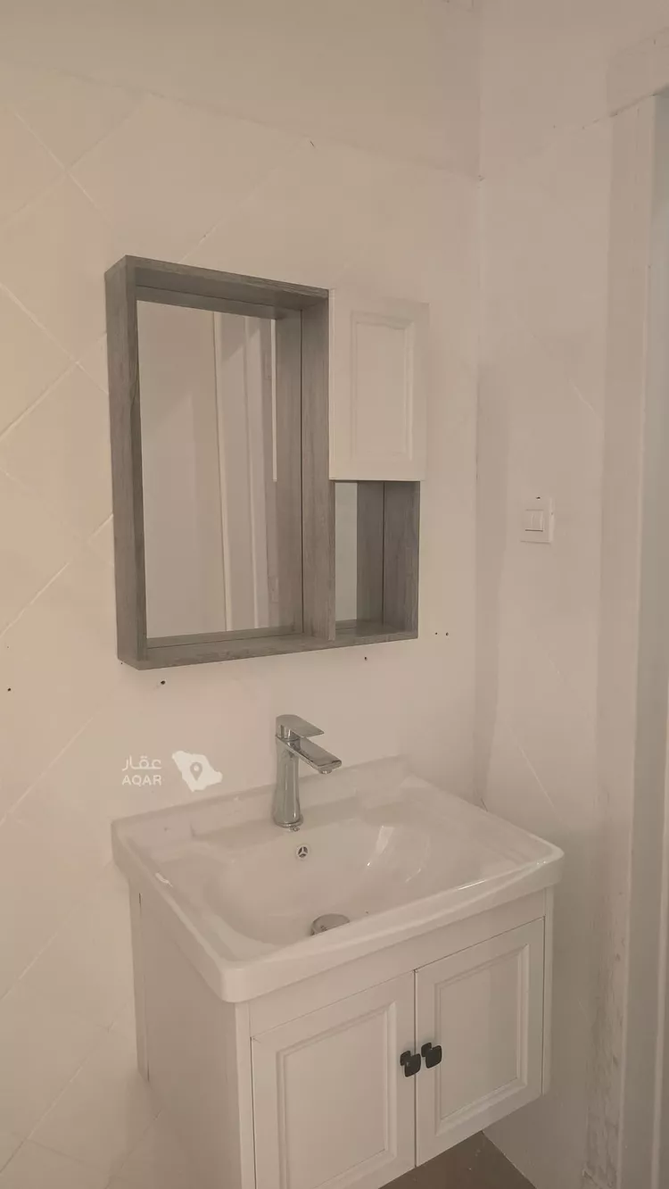 شقة للإيجار في شارع عين الزان, حي النفل, مدينة الرياض, منطقة الرياض 5