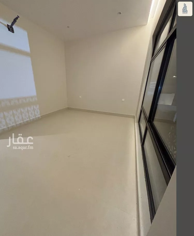 فيلا للبيع في شارع السعادة, حي السعادة, مدينة الرياض, منطقة الرياض صورة 3