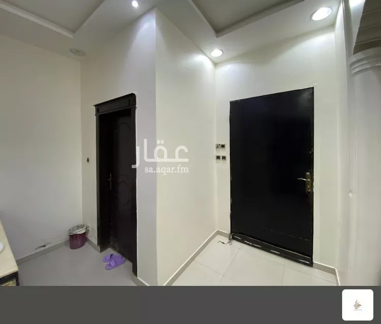 فيلا للبيع في شارع محمد نور رحيمي, حي الرمال, مدينة الرياض, منطقة الرياض 9