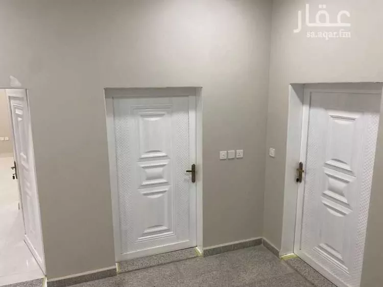 عمارة للبيع في شارع شارع الامير ناصر بن عبد العزيز, حي السويس 1, مدينة جازان, منطقة جازان