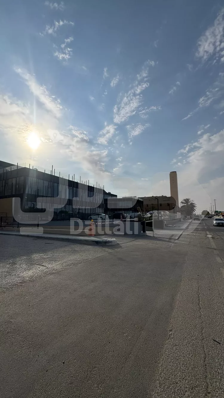 مكتب تجاري للإيجار في شارع الملك عبدالعزيز ابن عبدالرحمن سعود, حي الربيع, مدينة الرياض, منطقة الرياض صورة 2