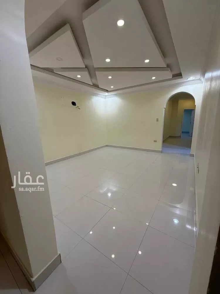 شقة للإيجار في شارع شارع حصين بن الحارث, حي الروضة, مدينة الجبيل, المنطقة الشرقية صورة 3