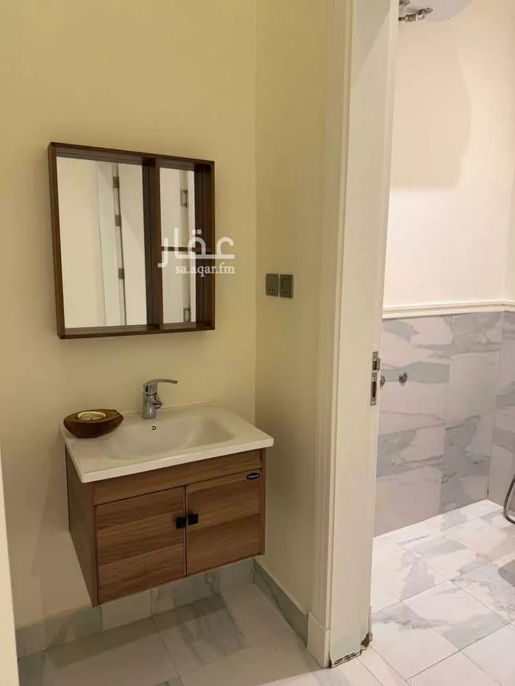 شقة للإيجار في شارع محمد بن عبدالعزيز العجاجي, حي القيروان, مدينة الرياض, منطقة الرياض