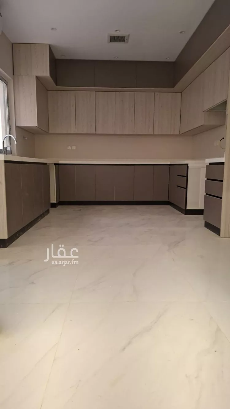 دور للإيجار في شارع بهاء الدين زهير, حي المهدية, مدينة الرياض, منطقة الرياض