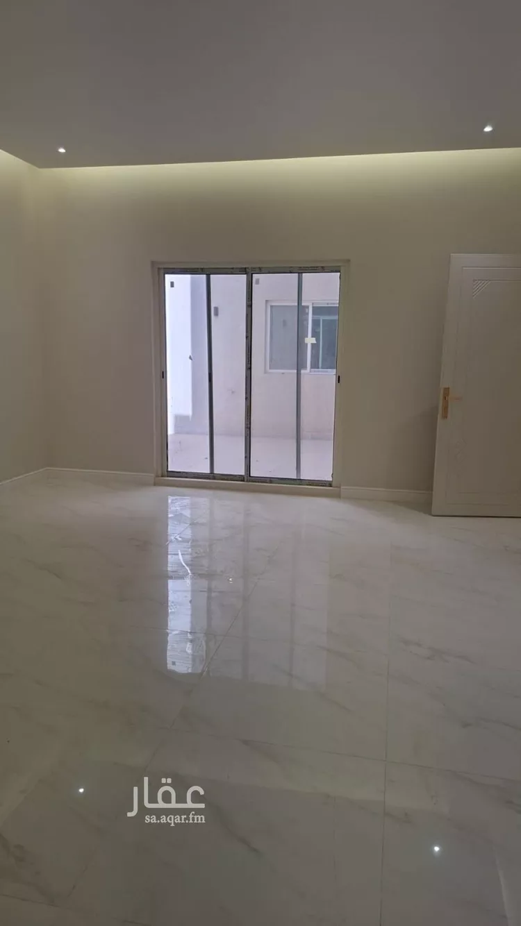 دور للإيجار في شارع بهاء الدين زهير, حي المهدية, مدينة الرياض, منطقة الرياض 11