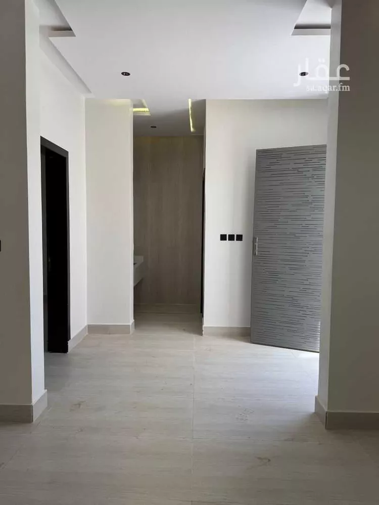 Floor for Sale in Riyadh Al Haeer