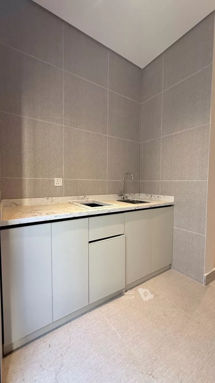 Building for Rent in Khamis Mushait Al Wahah 9