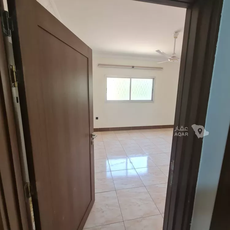 Villa for Sale in Riyadh Al Malaz 21