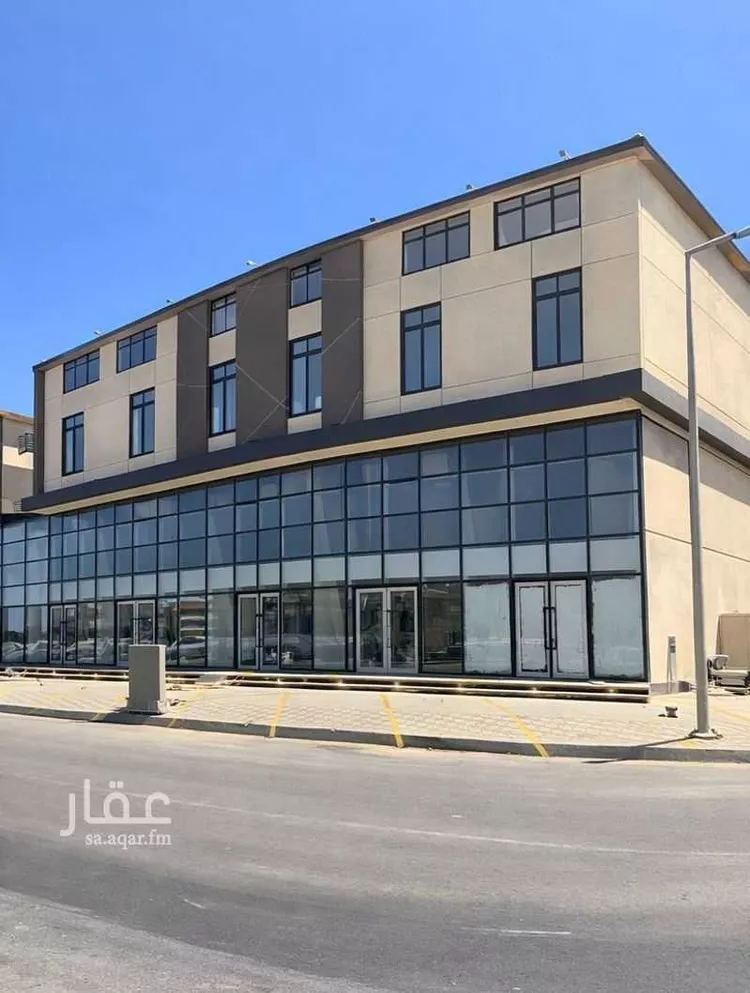 Shop for Rent in Jeddah Al Shera'a صورة 2