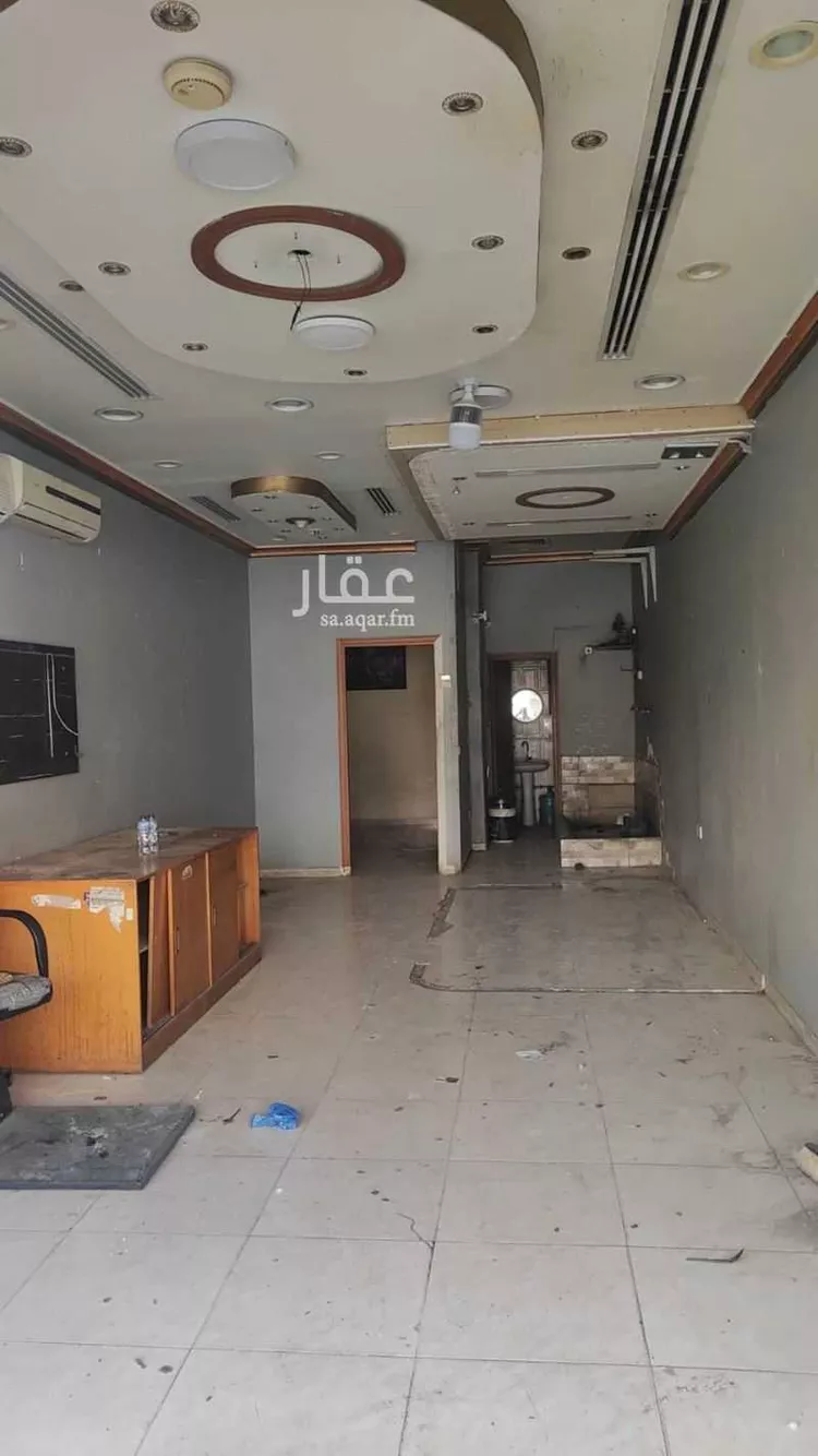 محل للإيجار في شارع تهامة, حي الضباط, مدينة الرياض, منطقة الرياض