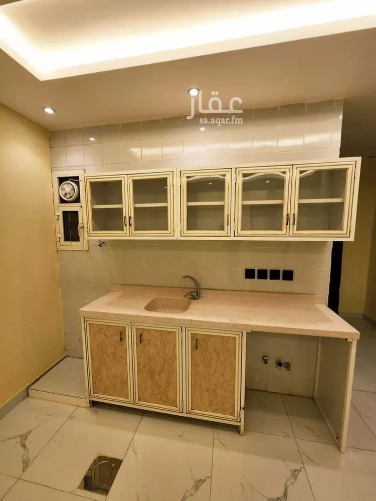 شقة للإيجار في شارع أبي الحرم المقدسي, حي الضباط, مدينة الرياض, منطقة الرياض صورة 3