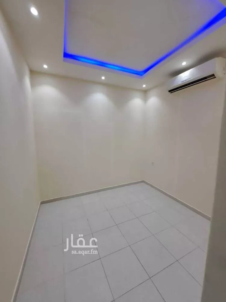شقة للإيجار في شارع الفرزدق, حي الضباط, مدينة الرياض, منطقة الرياض