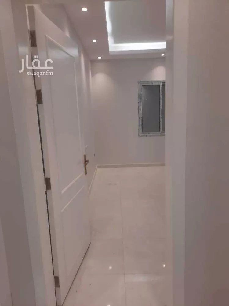 عمارة للبيع في شارع عسير, حي الثقبة, مدينة الخبر, المنطقة الشرقية صورة 2
