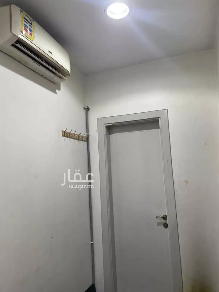 غرفة للإيجار في شارع فضيلة الشيخ أحمد توحيد ، حي طويق ، الرياض ، منطقة الرياض