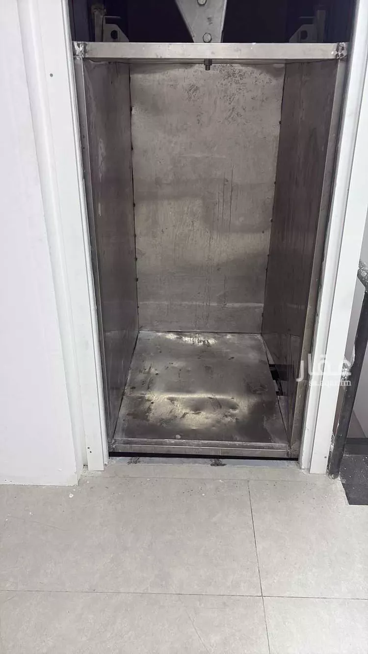 محل للإيجار في طريق أنس ابن مالك ، حي الملقا ، الرياض ، منطقة الرياض صورة 2