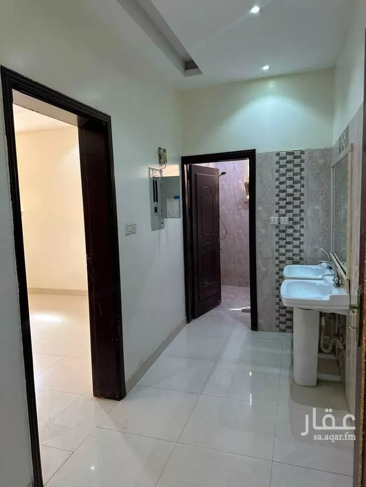 شقة للإيجار في شارع طراق, حي العزيزية, مدينة الرياض, منطقة الرياض 7